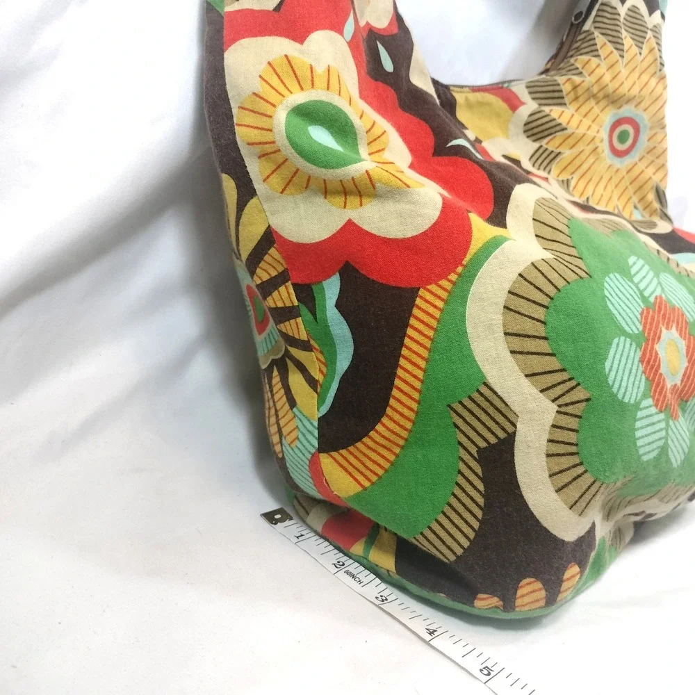 Crossbody Floral Hobo Bag; Retro Slouchy Bag
